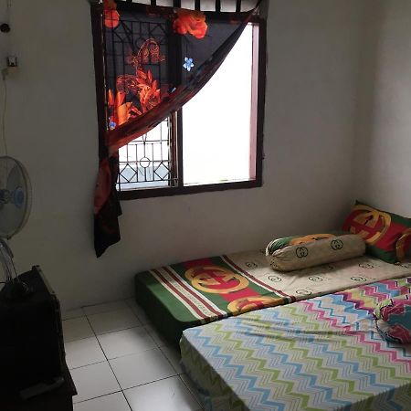 Tambak Bayan Guesthouse Kejayan Kültér fotó