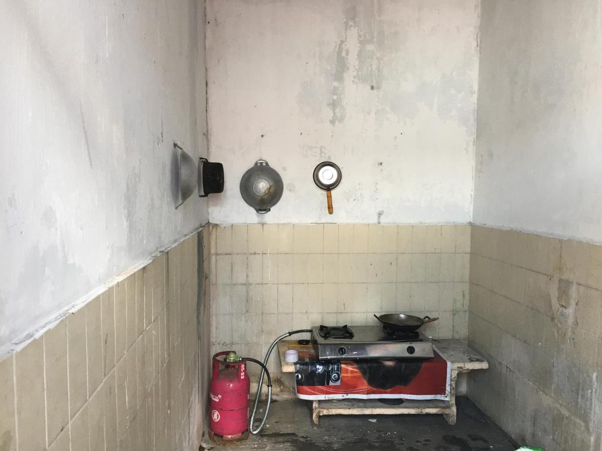 Tambak Bayan Guesthouse Kejayan Kültér fotó