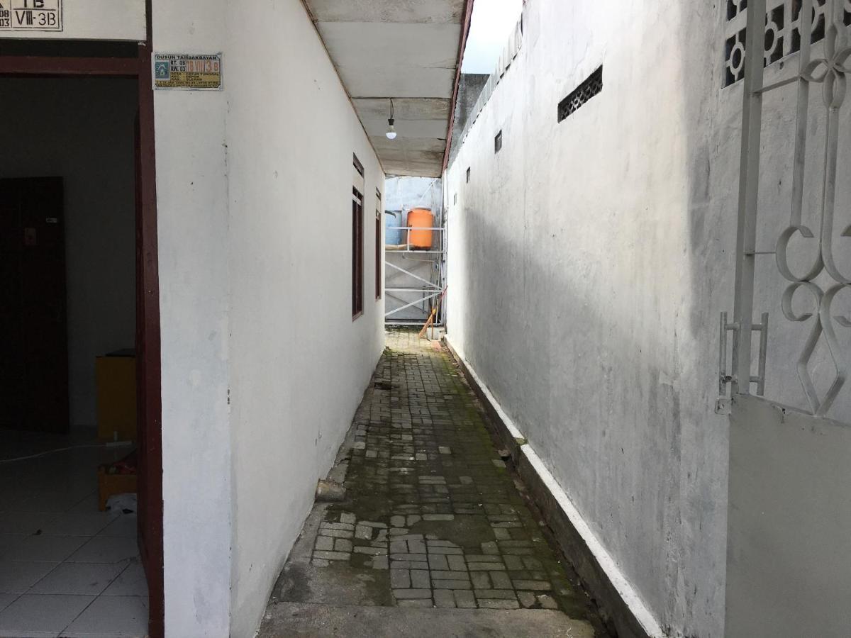 Tambak Bayan Guesthouse Kejayan Kültér fotó
